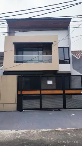RUMAH BARU SIAP HUNI