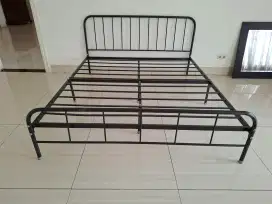 Ranjang besi 180 x 200 besi tebal