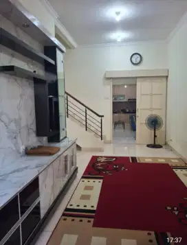 Jual Rumah 2 Lt  Perumahan Royal Residence Pulogebang Jakarta Timur