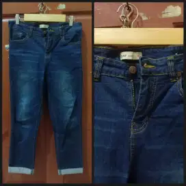 Dust Denim Jeans Cewek Panjang 1/3 Original