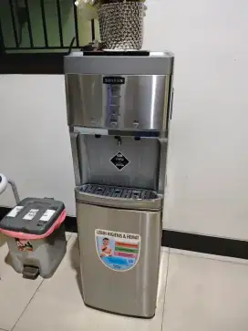 Sanken dispenser bottom loading