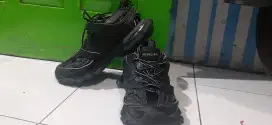 Sepatu BALENCIAGA Track size 41/26cm