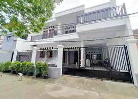 Rumah Baru Gress Belum di Huni, di Duren Sawit Jakarta Timur