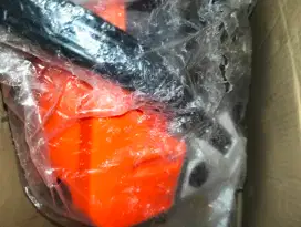 Gergaji mesin chainsaw
