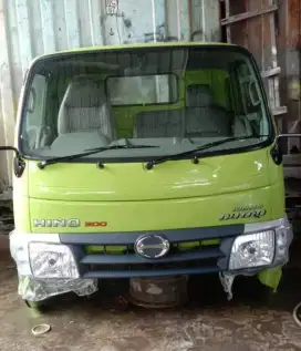 Kabin Hino dutro fullset copotan orisinil