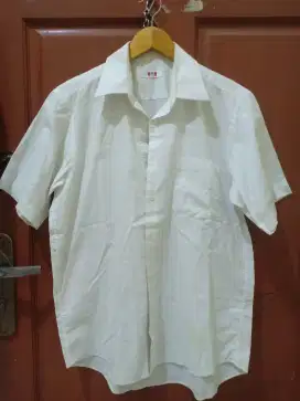 Baju Atasan Cowok Kemeja Kerah Lengan Pendek