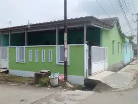 DIKONTRAKKAN RUMAH DEKERATON D11 NO.1