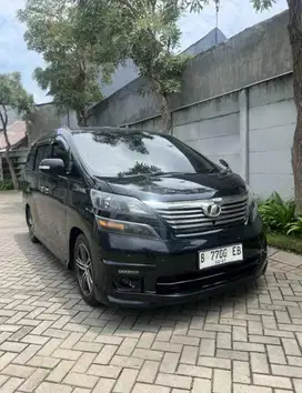 DI JUAL TOYOTA VELLFIRE 2008 HITAM