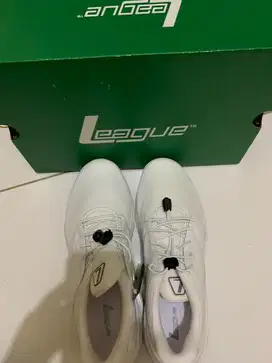 Sepatu running ori