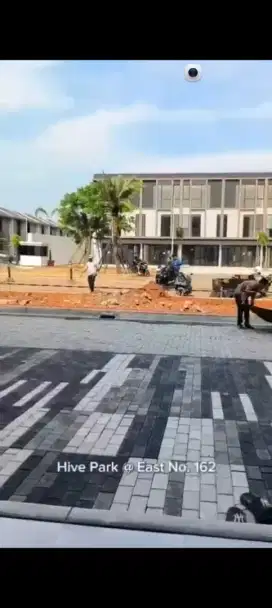 DISEWA RUKO THE HIVE BOULEVARD PARK SERPONG