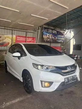 Honda Jazz RS 1,5 CVT  Putih 2016