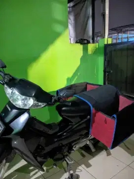 angkut barang menggunakan tas notor