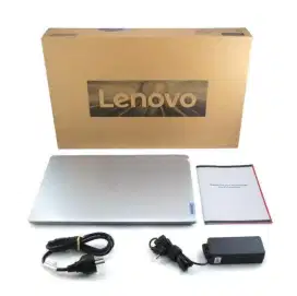 Laptop Lenovo AMD Athlon 8 GB