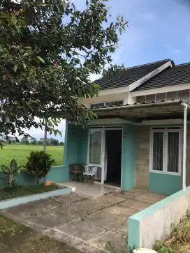 Rumah murah siap huni strategis di Ciwastra Buahbatu