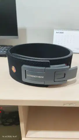 Belt gym. Ukuran M lingkar pinggang 80-90 cm masih bagus dan mulus