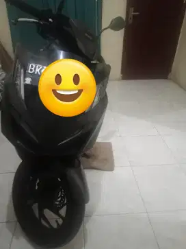 Vario 160 cbs hitam thn 2022