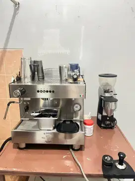 MESIN ESPRESSO DAN GRINDER
