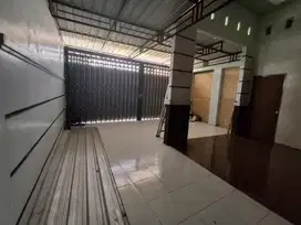 JUAL RUMAH DAN RUANG USAHA SEKARDANGAN KANIGORO BLITAR