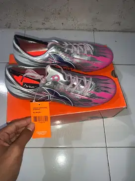 sepatu bola ortus catalys legion V5