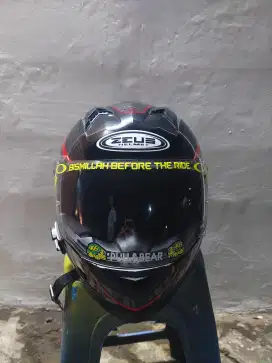 JUAL HELM ZEUS 811 SIZE M