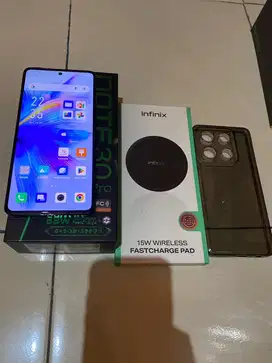 Infinix note 30 pro fulset