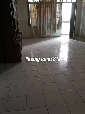 Rumah Tengah Kota Gg. Gagak Handoko Sayap Kopo