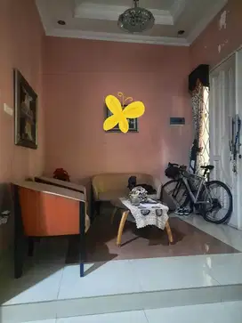 Dijual segera rumah Villa Permata Gading