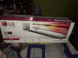 LG SOUNDBAR SUBWOFEER SH-5 BLUETOOTH SPEAKER 320 WATT MASIH BARU/SEGEL
