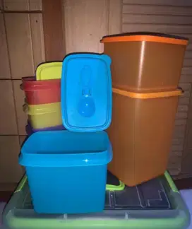 TAKE ALL SET TUPPERWARE