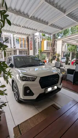 Daihatsu Rocky 1.0R CVT ASA Two Tone