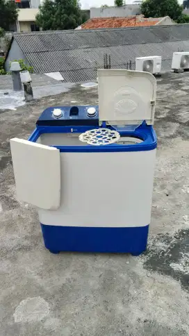 Mesin cuci Aqua 8,5 kg