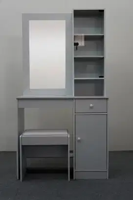Meja rias minimalis