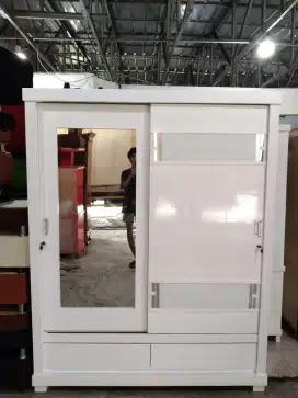 Lemari sliding anti rayap