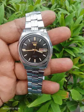 Jam Seiko 5 otomatis original vintage mesin 7009