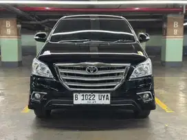KIJANG INNOVA 2.0 V LUXURY 2014