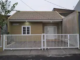 Rumah baru renovasi Ramah lingkungan Asri di Griya loka 1.4