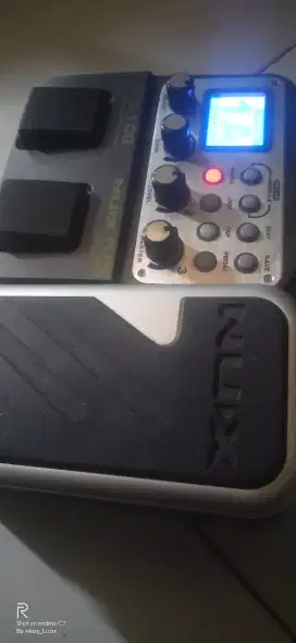 Efek gitar nux mg100