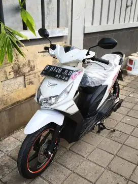 Bissmillah dijual motor Honda beat karbu 2011
