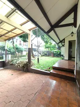 Rumah Siap Huni di Perumahan Bintaro Sektor 1 Nyaman dan Asri cocok bu