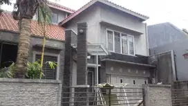 Rumah di Cipayung Jakarta Timur, 225 m2 , 10 menit ke pintu tol Setu C