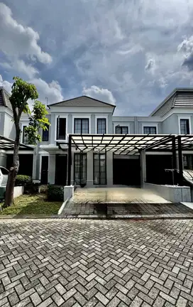 DISEWAKAN RUMAH THE OAKWOOD CITRALAND 4KT FULL FURNISH BAGUS ISTIMEWA