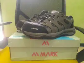 Sepatu Safty Mark
