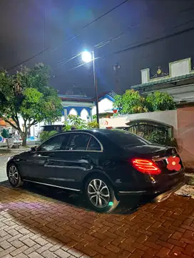 Mercedes-Benz C200 2015 Bensin