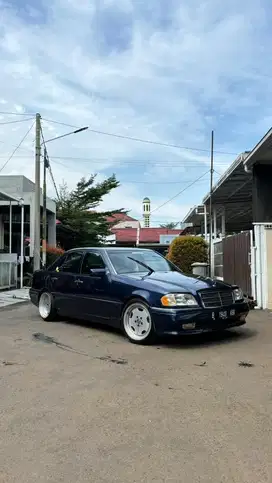 Mercedes Benz W202 C230