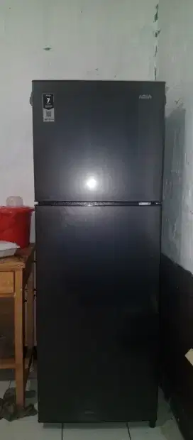 Kulkas AQUA 2 Pintu
