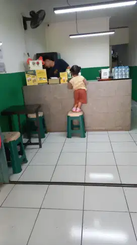 Art dan momong anak