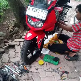 JASA MEKANIK / MONTIR MOTOR PANGGILAN 24JAM AREA JABODETABEK