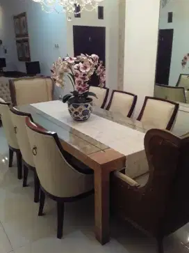 Meja & kursi makan 1 set