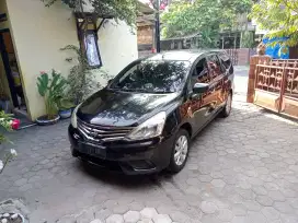 Nissan grand Livina istimewa