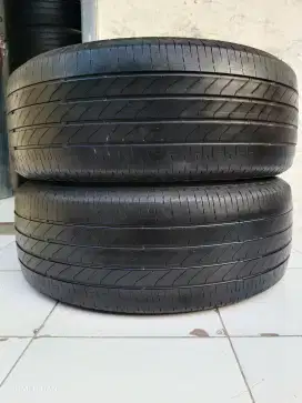 Ban 225 55 R17 Bridgestone Turanza T005A